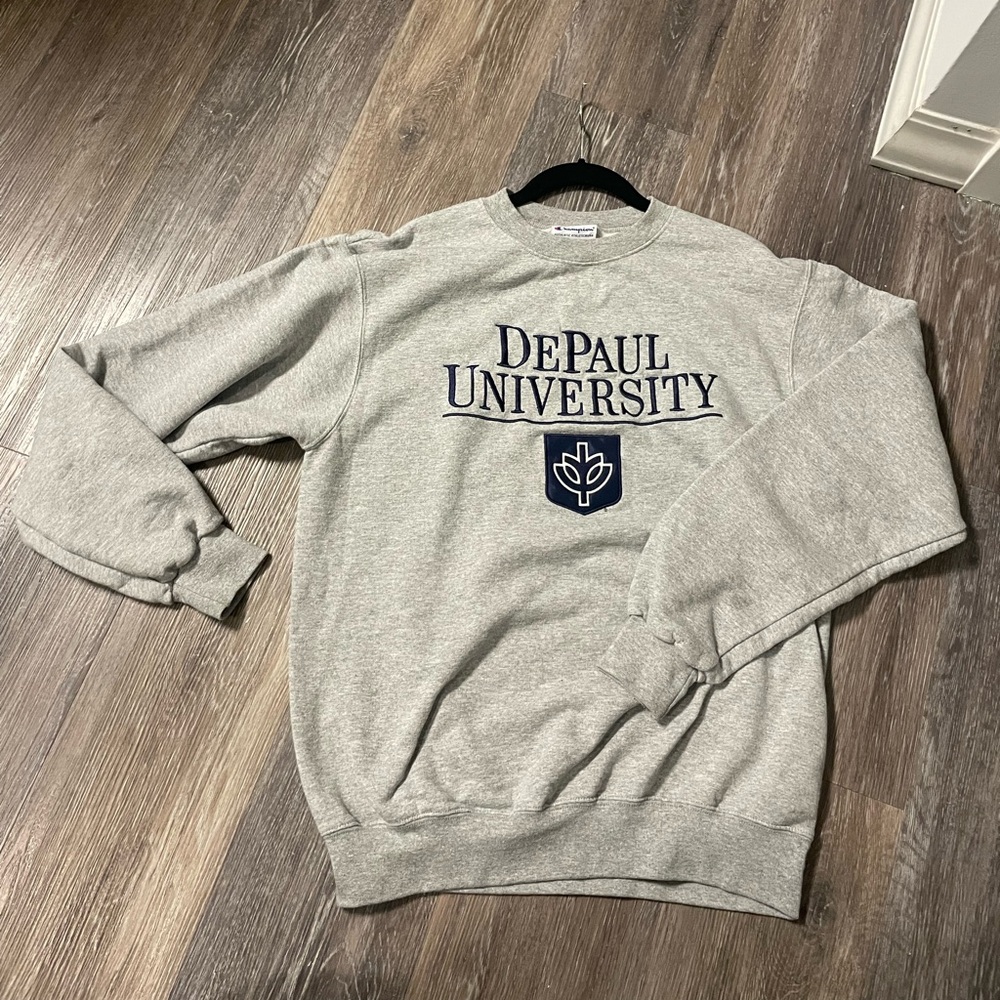 Champion DePaul crewneck size medium (unisex)
